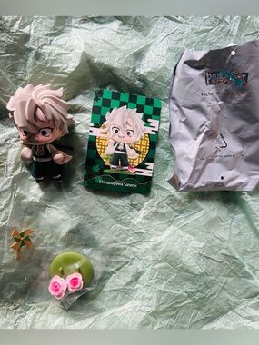 Shinazugawa Sanemi Chibi Figure From Demon Slayer